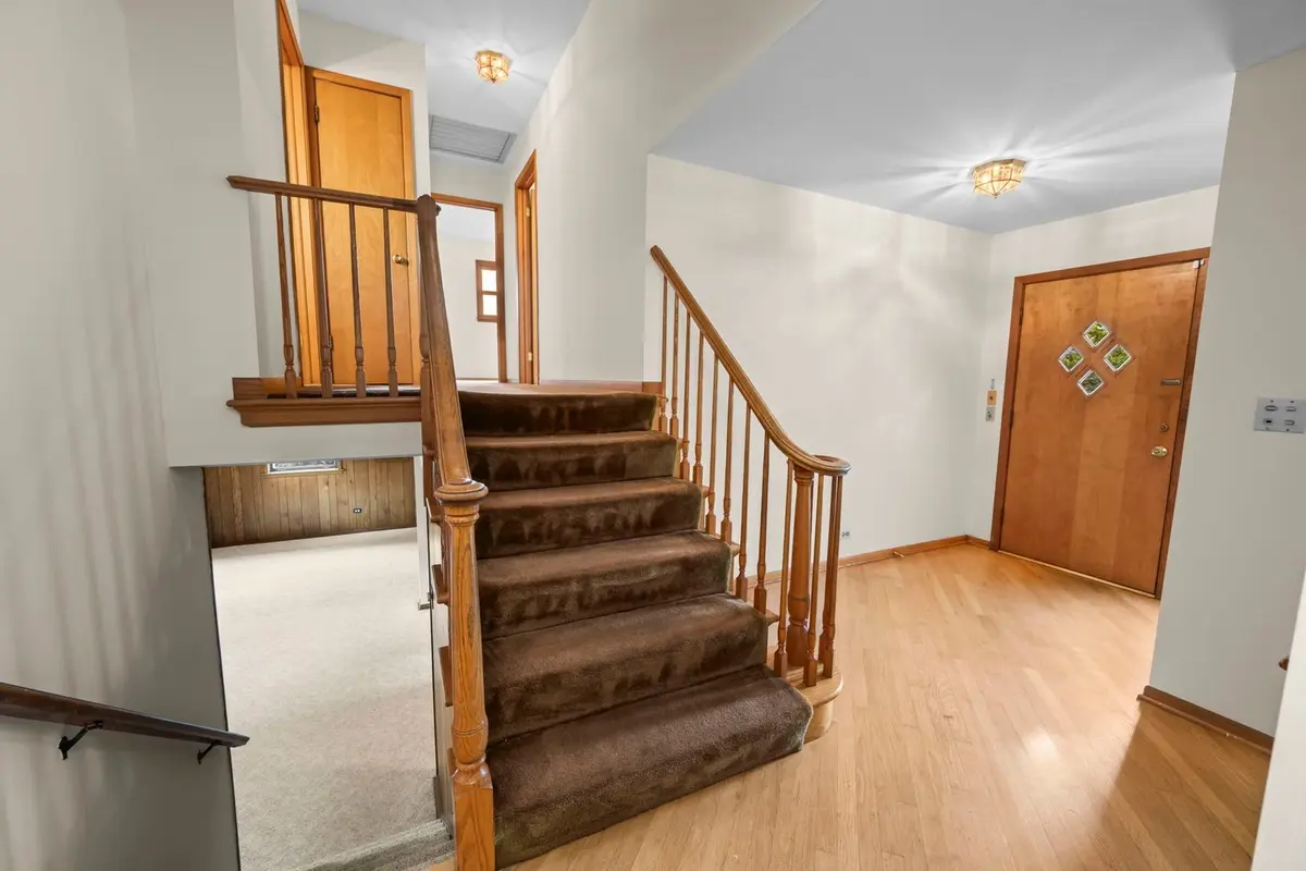 1706 E Euclid Avenue