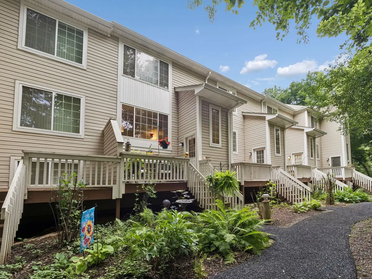257 W Whispering Oaks Lane
