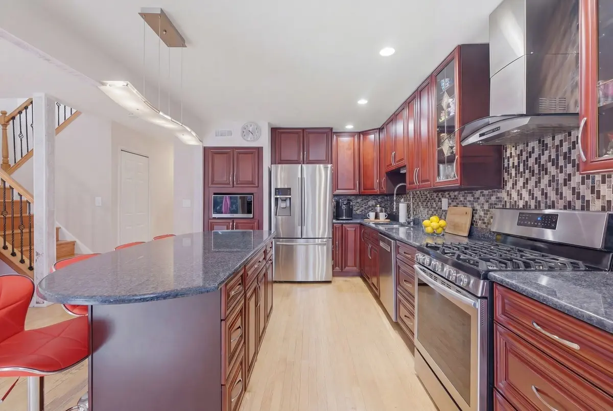 425 E Grouse Lane