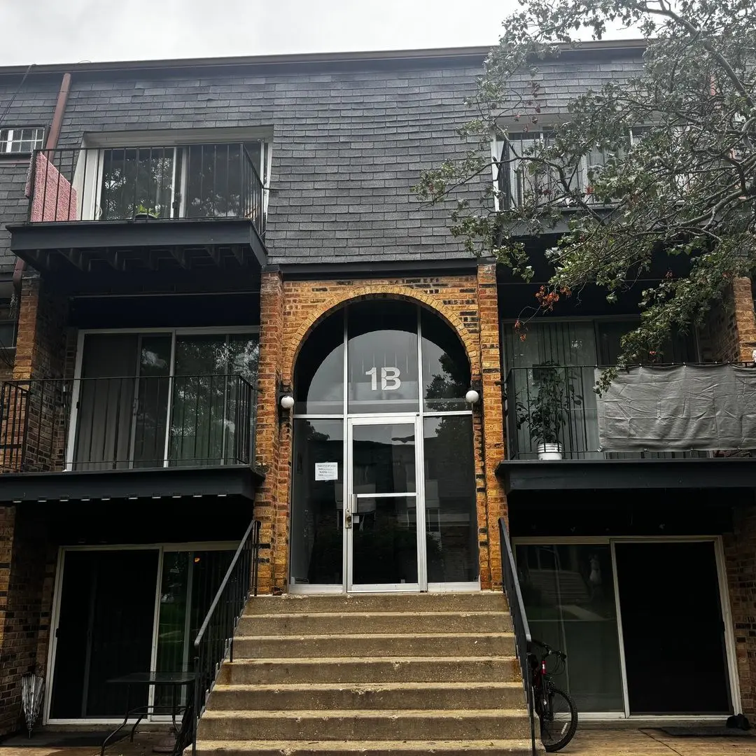 1B E Dundee Quarter Drive