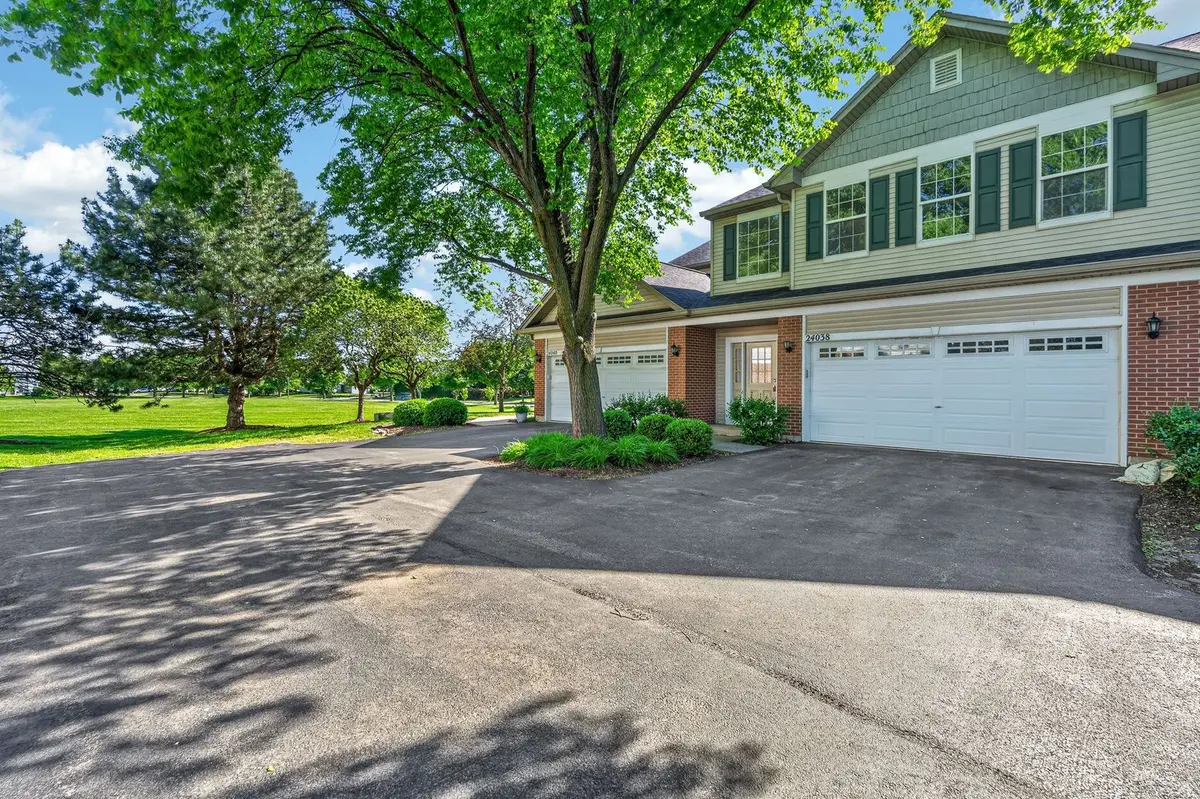 24038 W Walnut Circle
