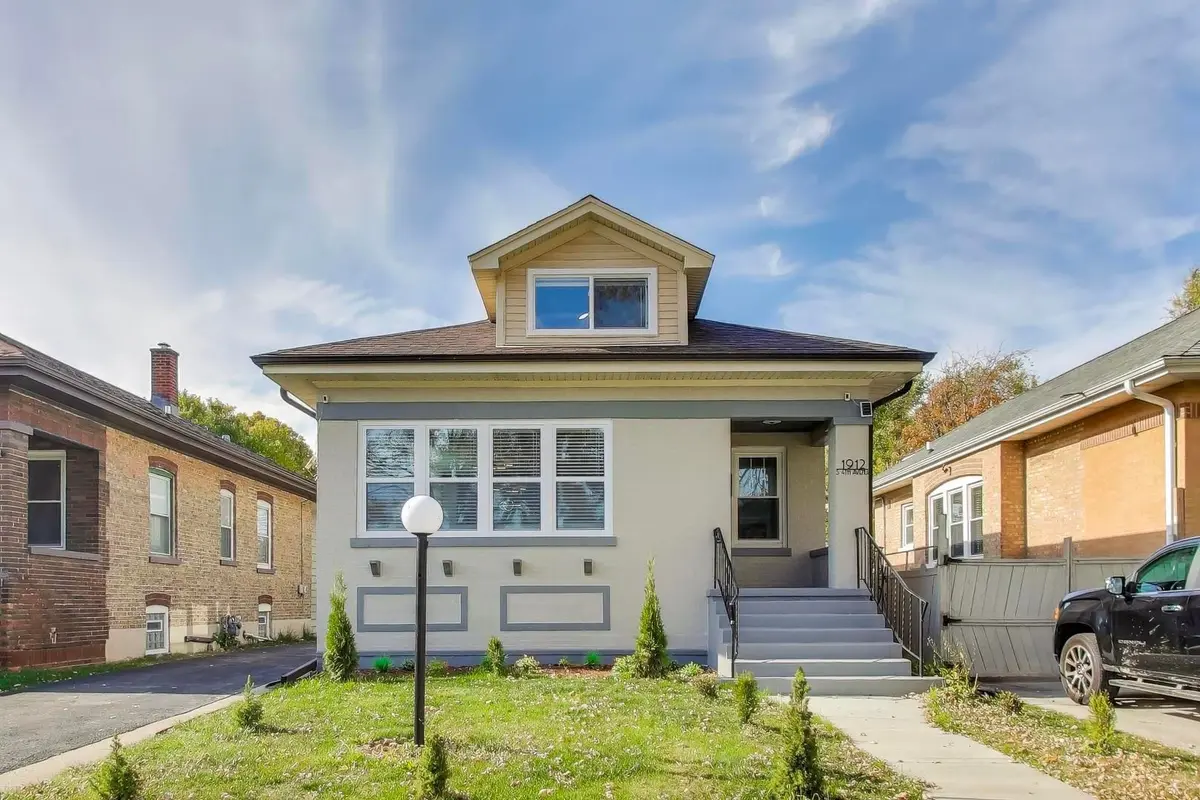 1912 S 4th Avenue