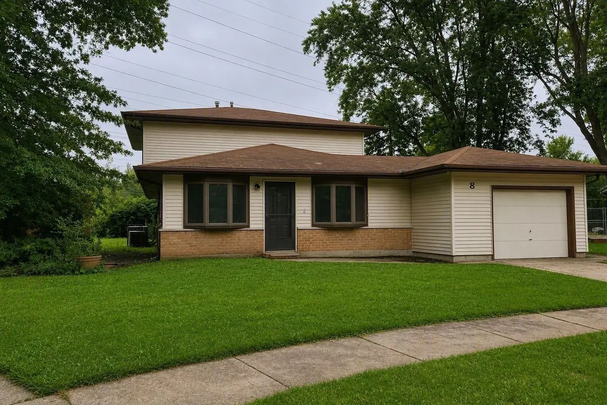 8 Wayne Court