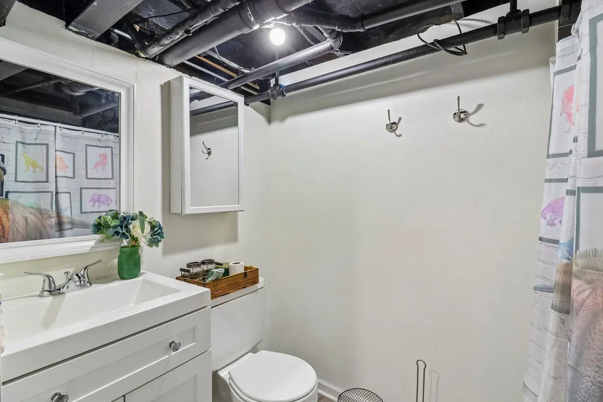 21279 W Shady Lane