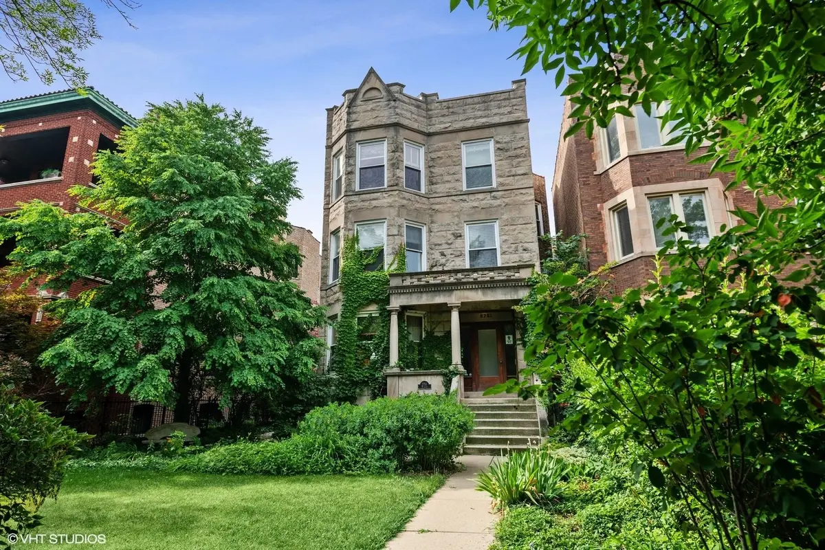2751 W Logan Boulevard