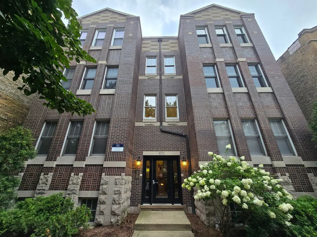 4212 N Ashland Avenue