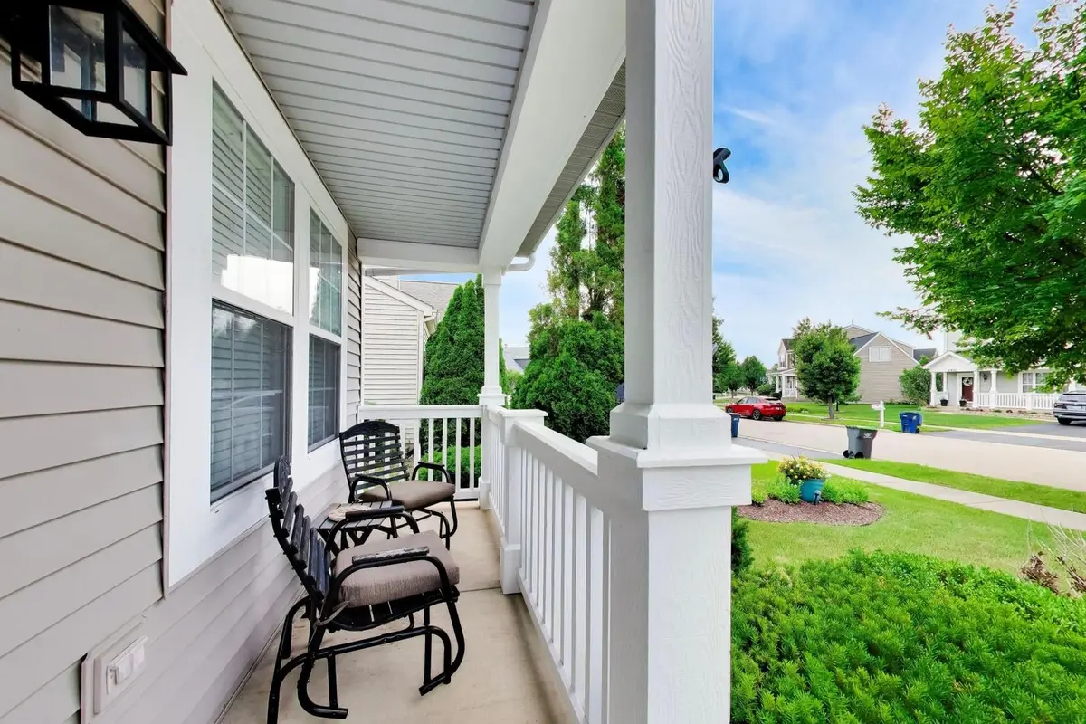 2426 Montclair Lane