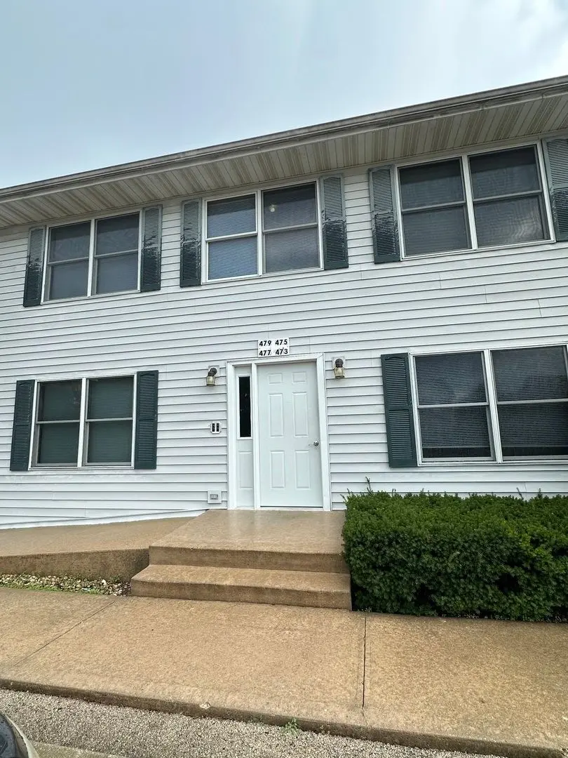 465 N School Street