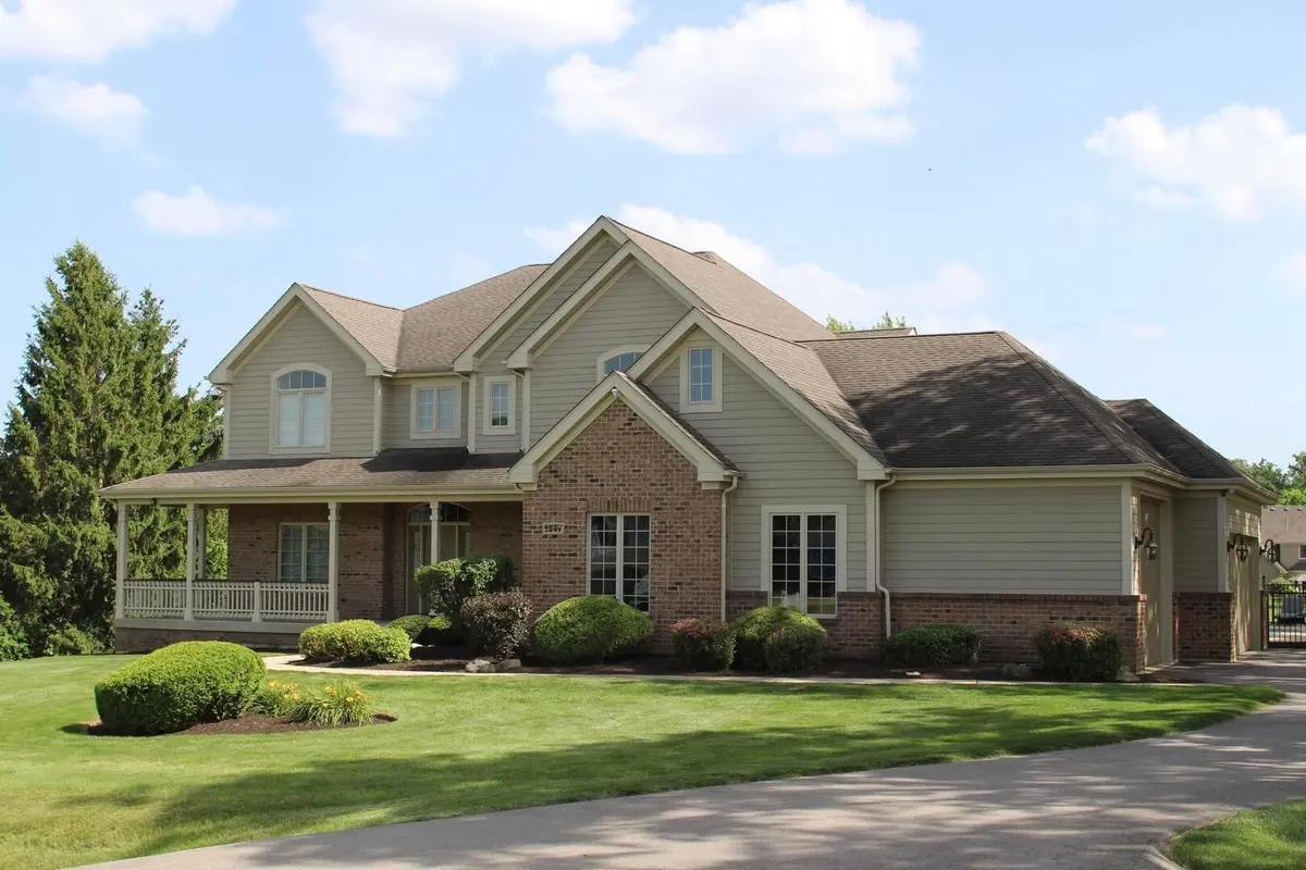 2307 Red Oak Lane
