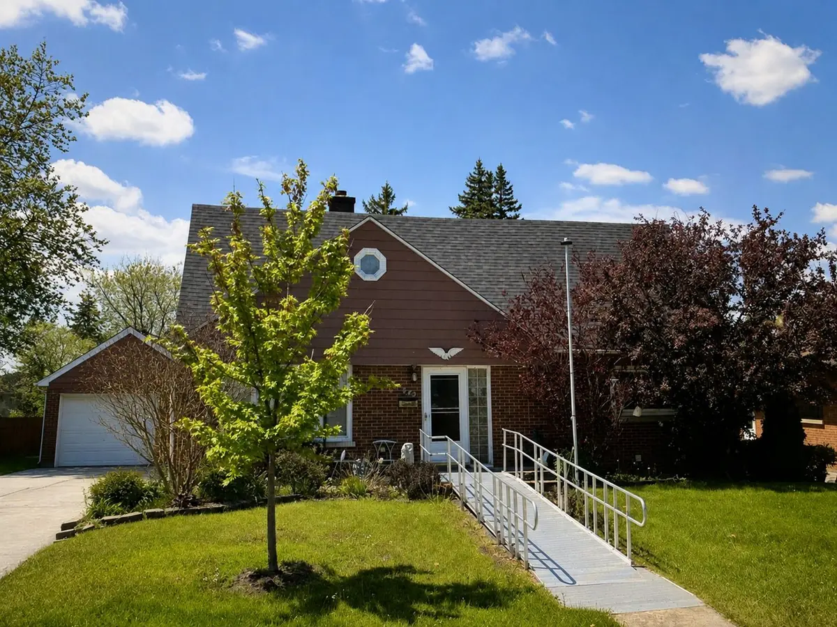 842 N Memorial Drive