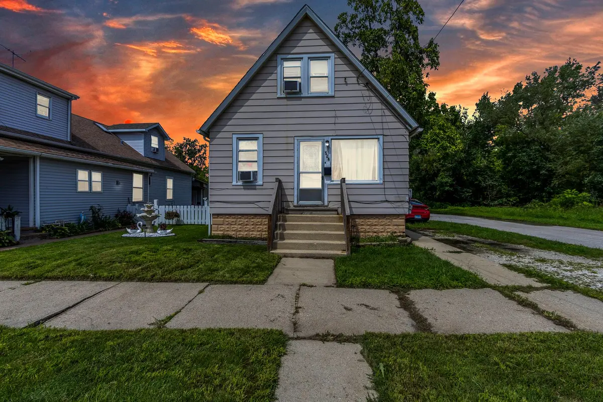 528 E 156th Street