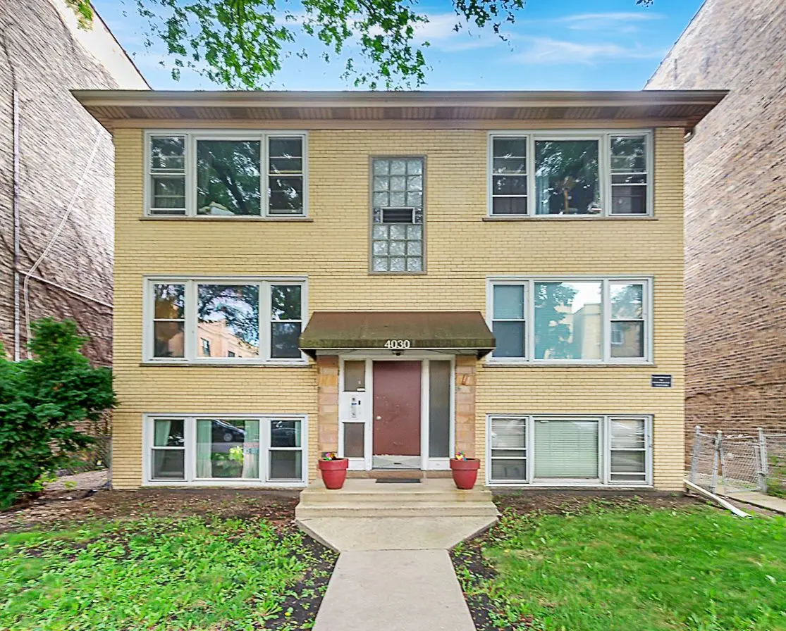 4030 N Mozart Street