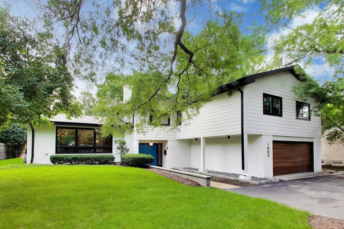 1005 FORESTWAY Drive