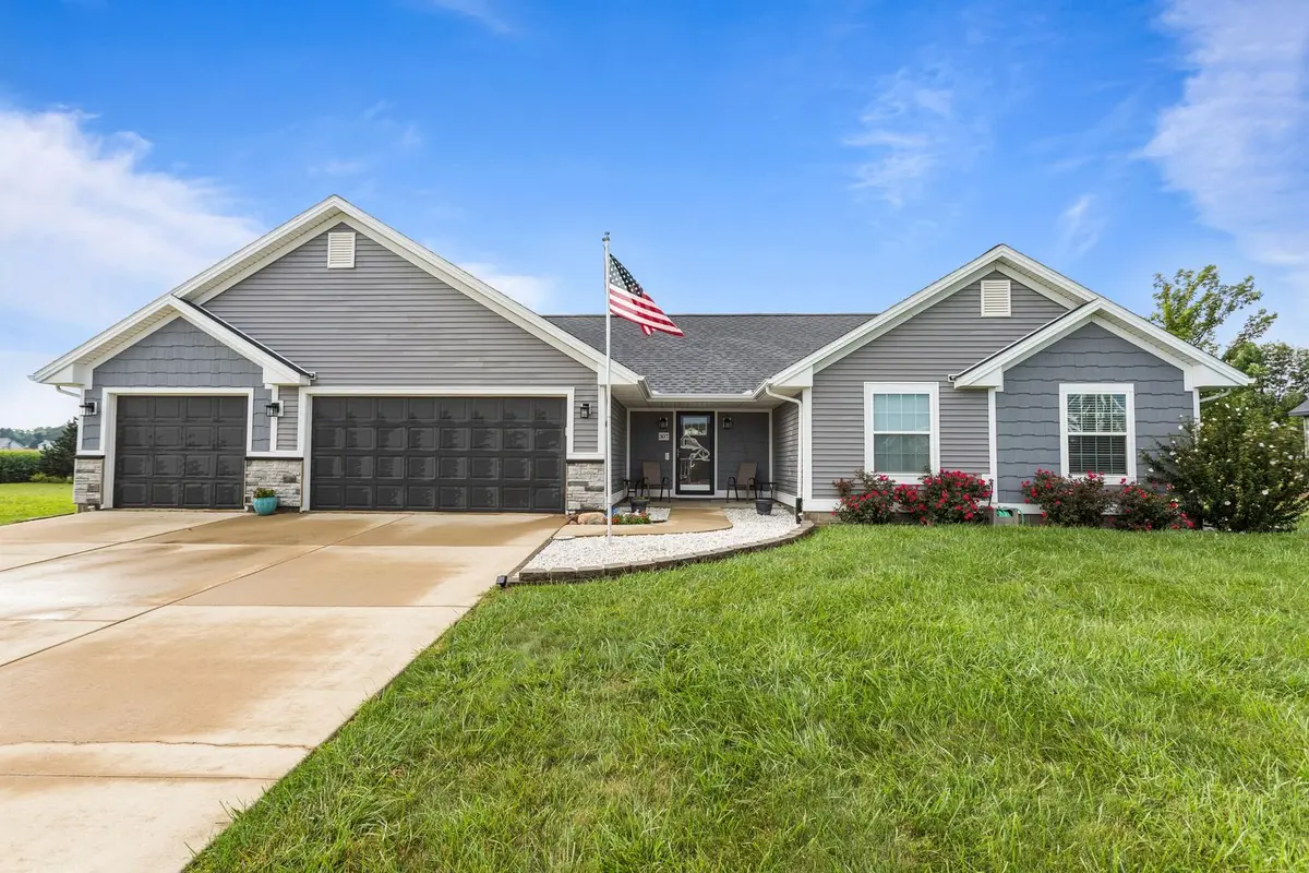 307 Horseshoe Drive
