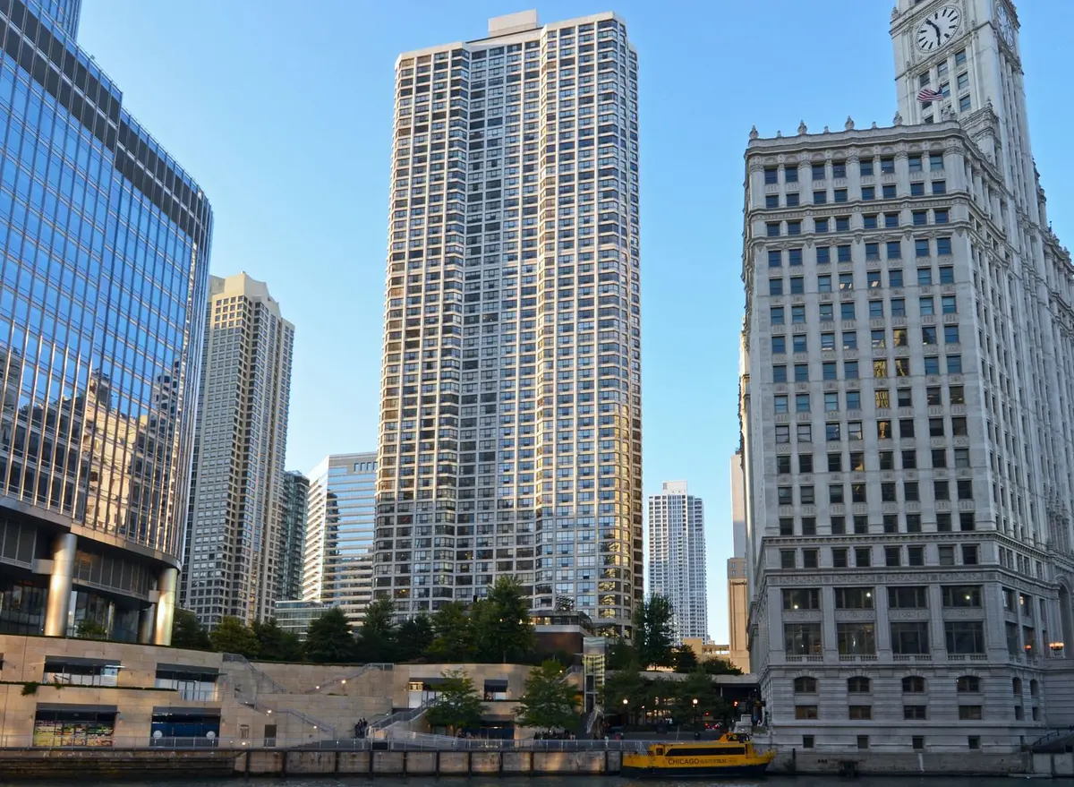 405 N WABASH Avenue