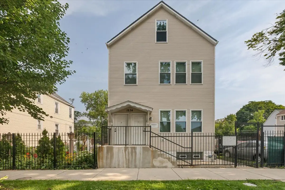 1234 W 49th Place