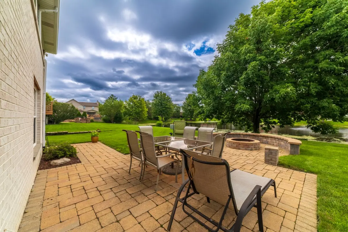 16453 LAKESIDE Drive