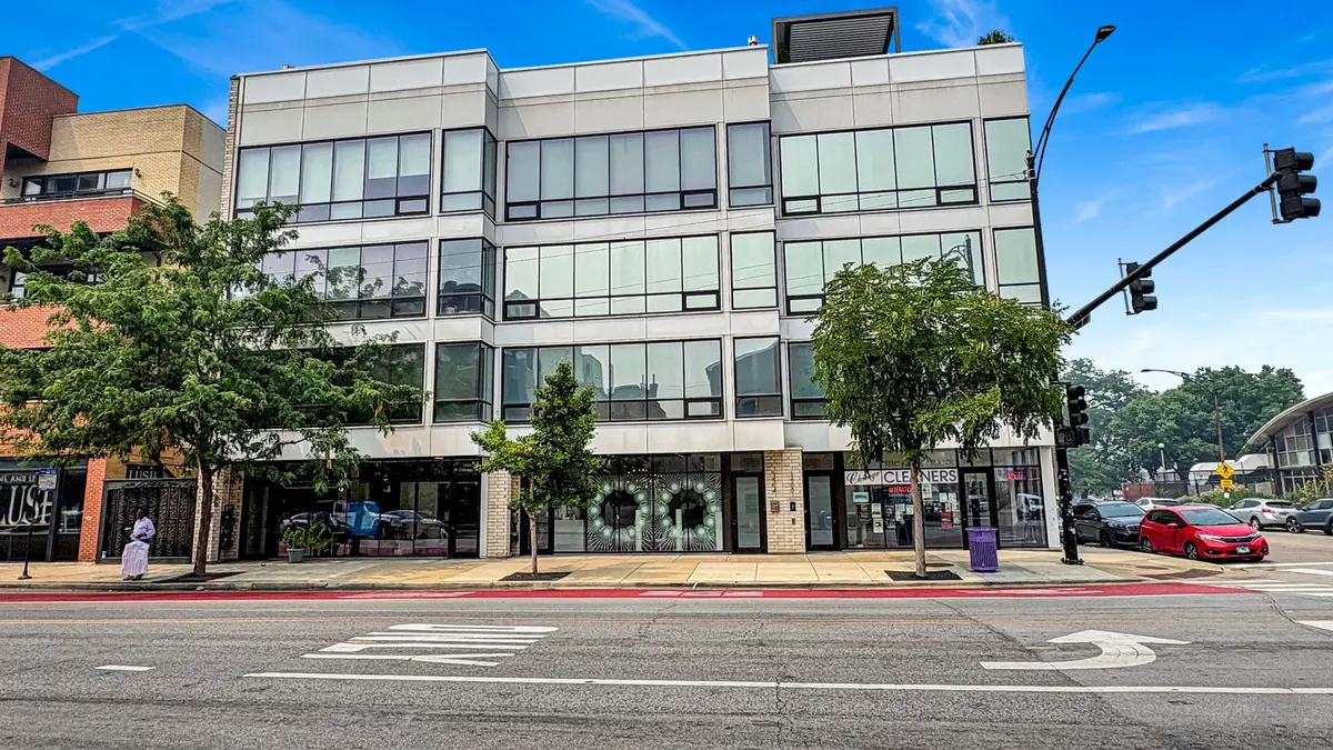 1404 W Chicago Avenue