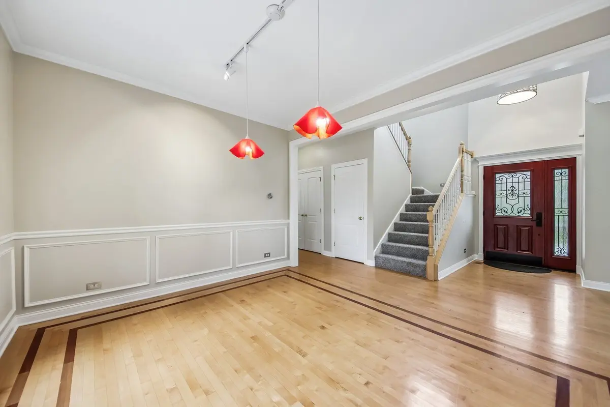 5 Park Place Circle
