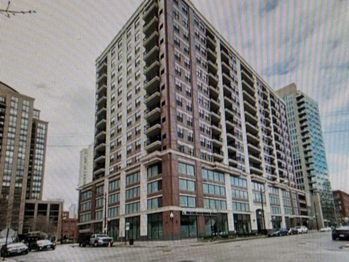 451 W Huron Street