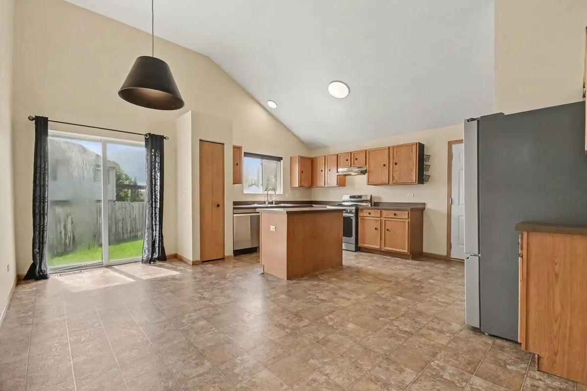 2220 White Eagle Drive