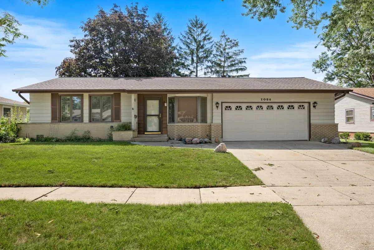 1086 Hickory Lane