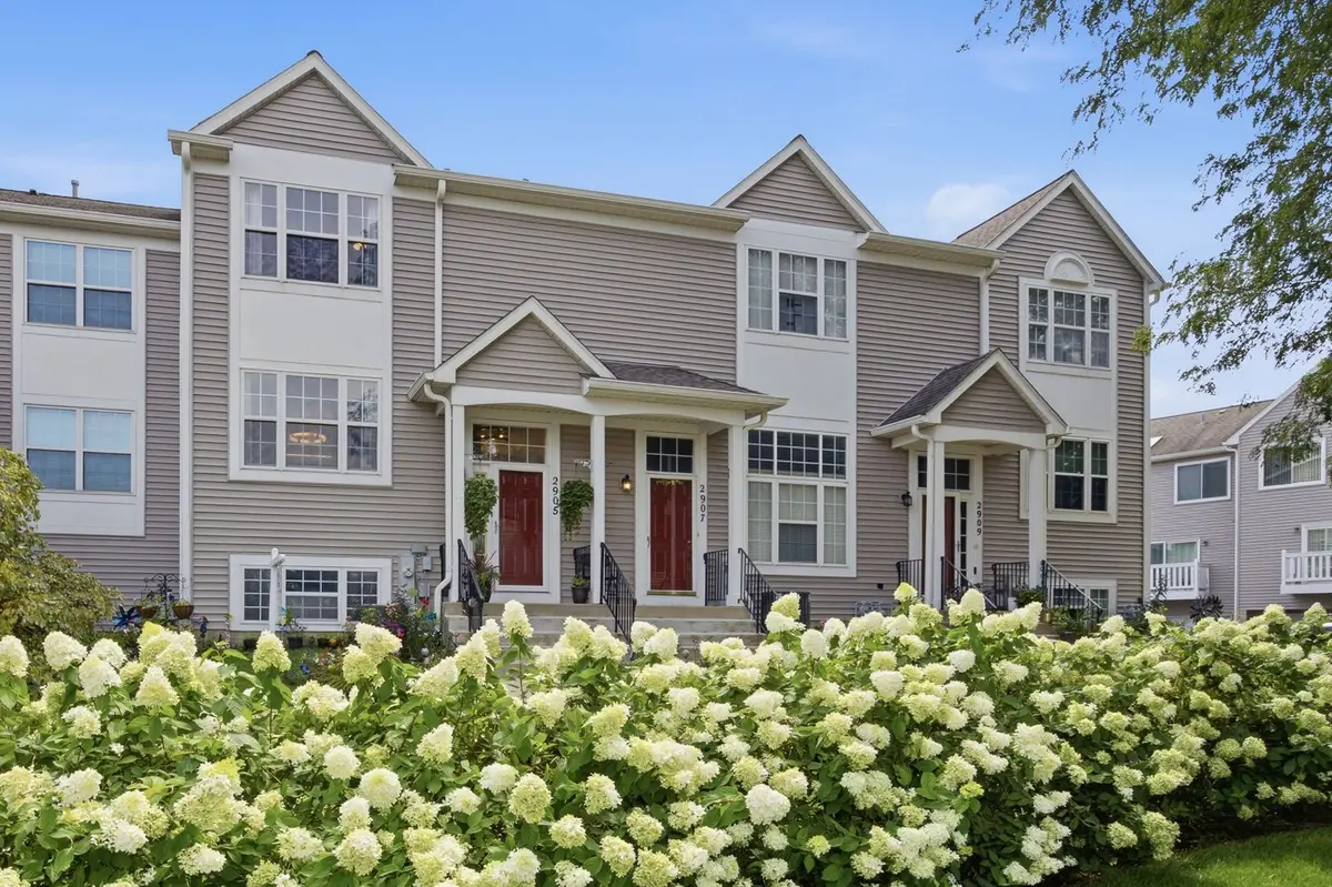 2905 Shelly Lane