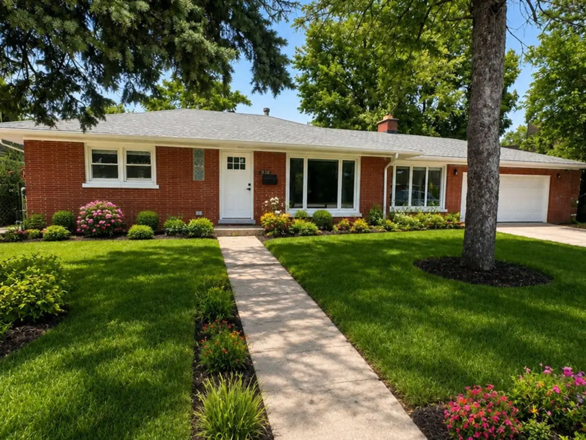 8718 Plainfield Road