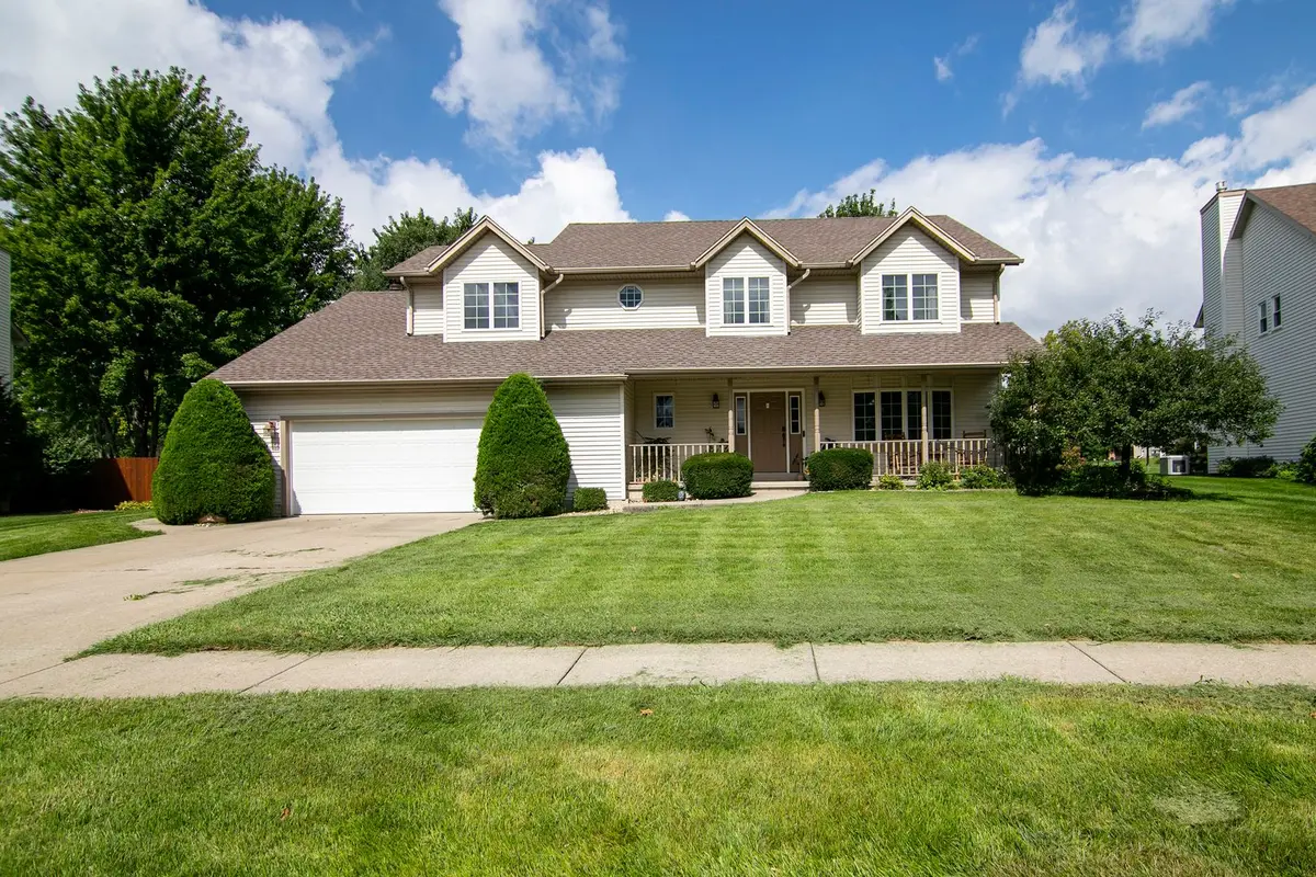 559 Hollyberry Lane