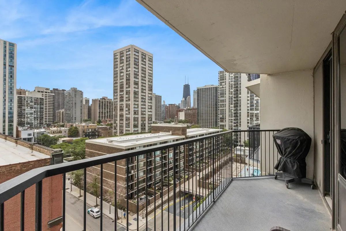 1560 N Sandburg Terrace