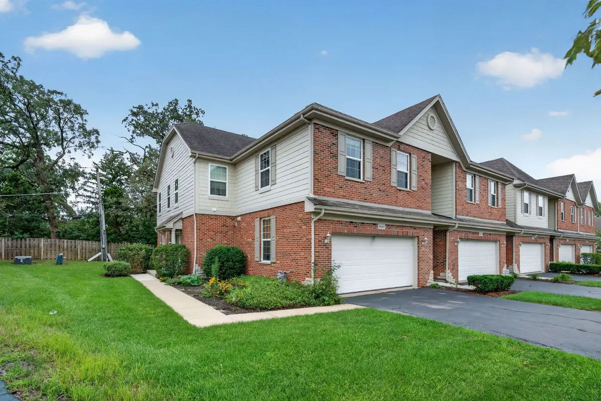10S447 Carrington Circle