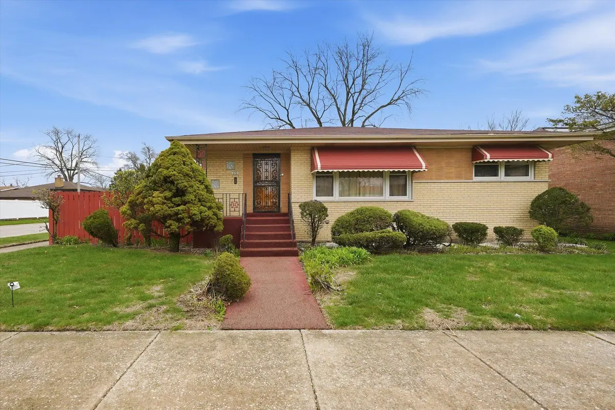 15201 Sunset Drive