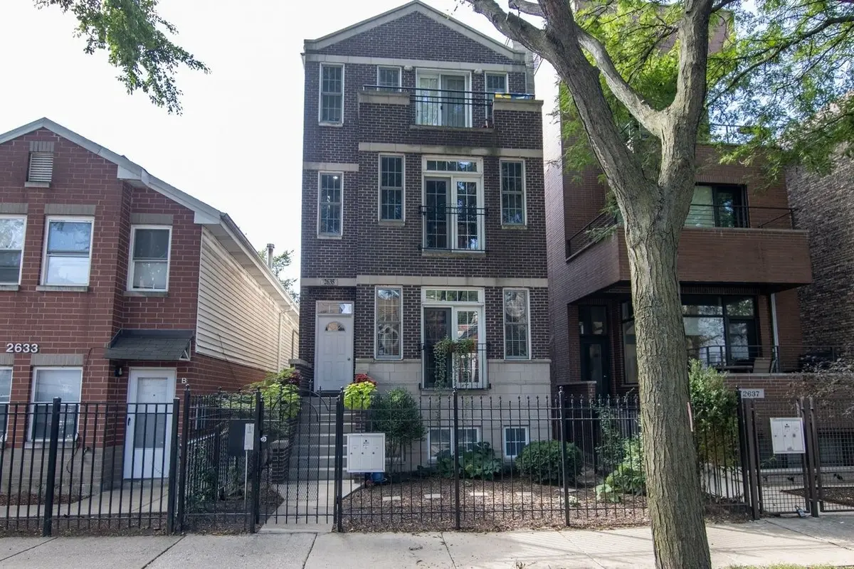 2635 W Cortez Street