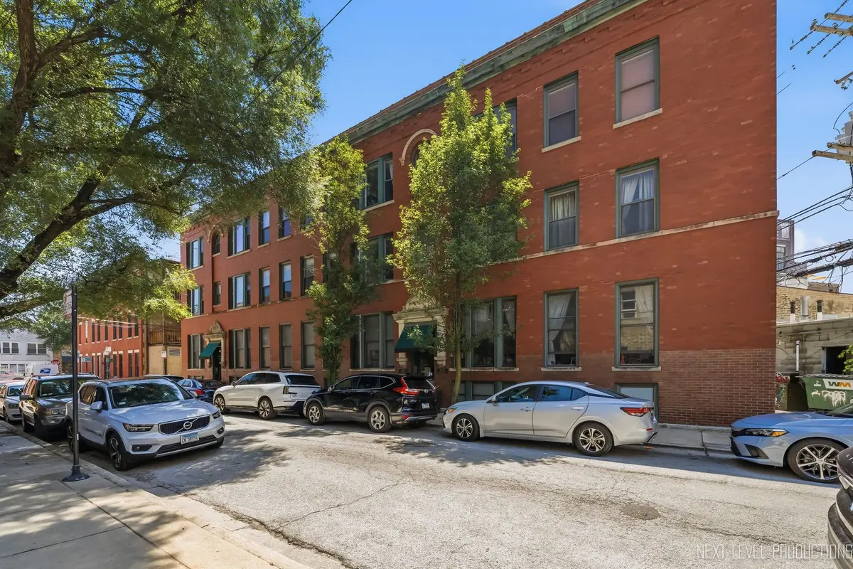 2013 W Concord Place