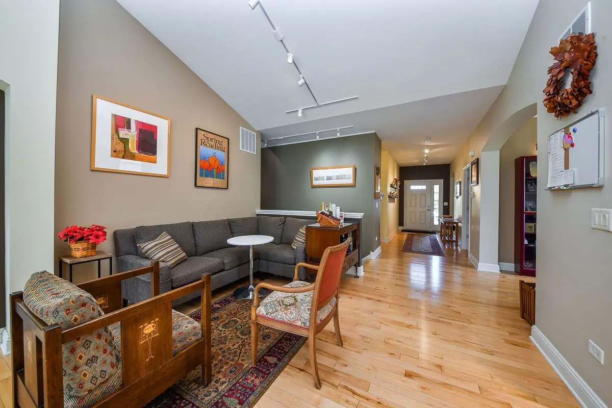 2612 Drexel Drive