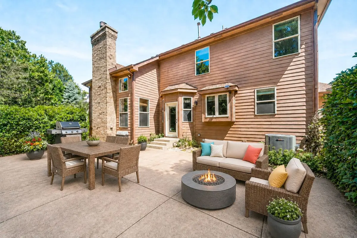 621 Sheffield Circle