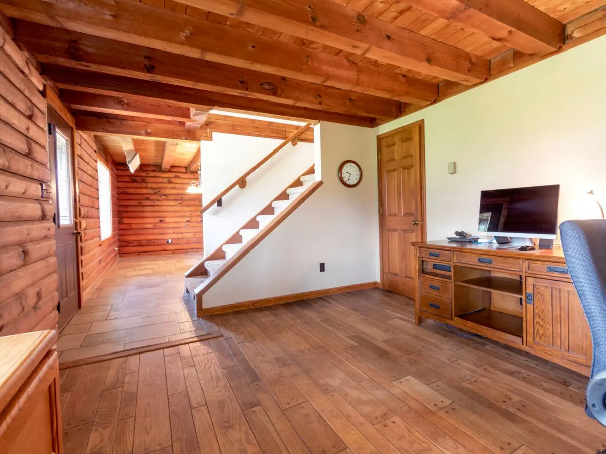 6487 W Walnut Street