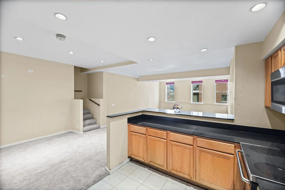 40 E 9th Street