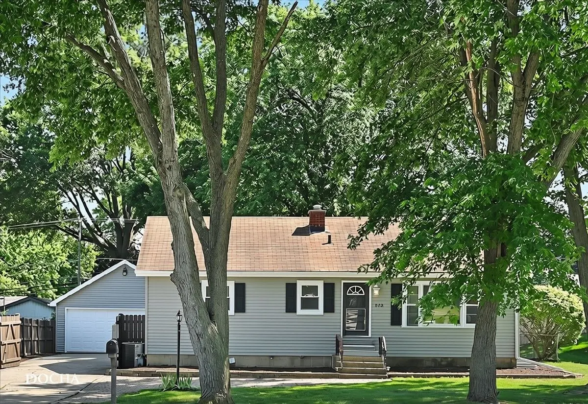 312 Oak Street