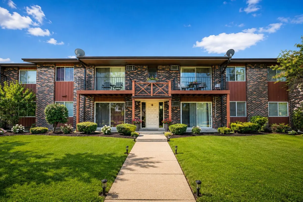 247 N Neltnor Boulevard
