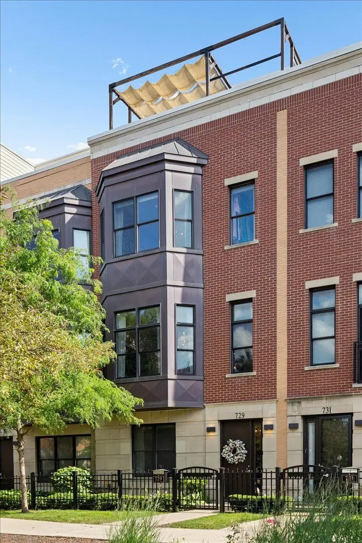 729 W 15th Street
