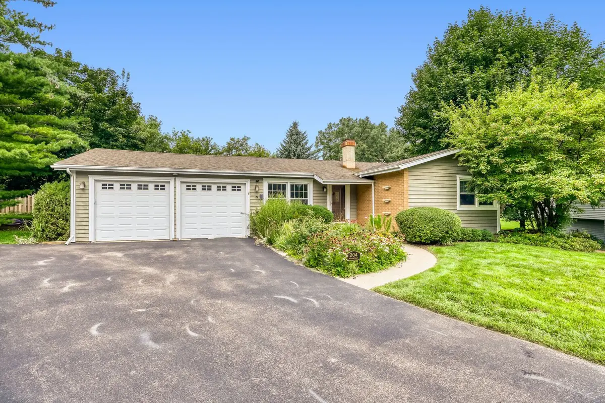 204 Hillside Court