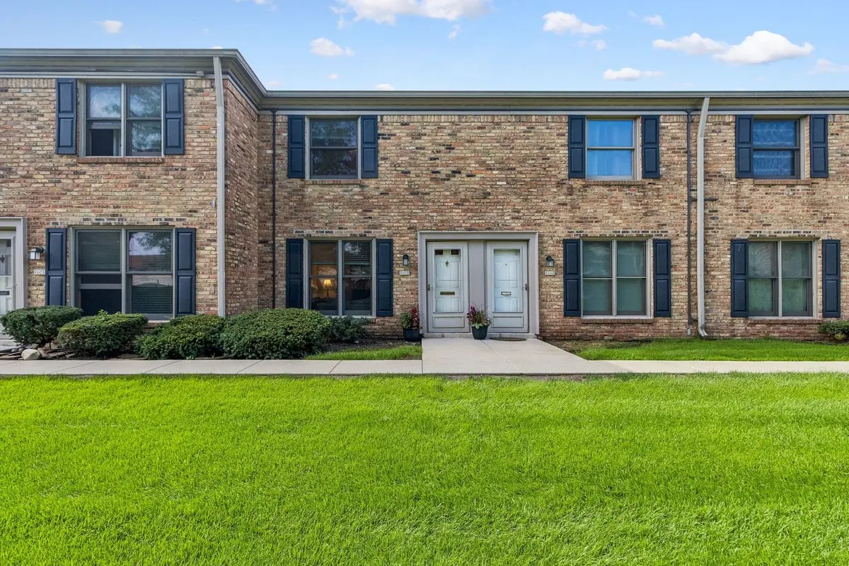 1753 Bristol Walk
