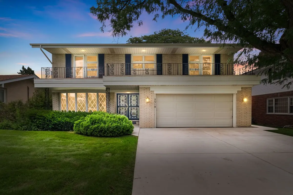 2319 Westwood Drive