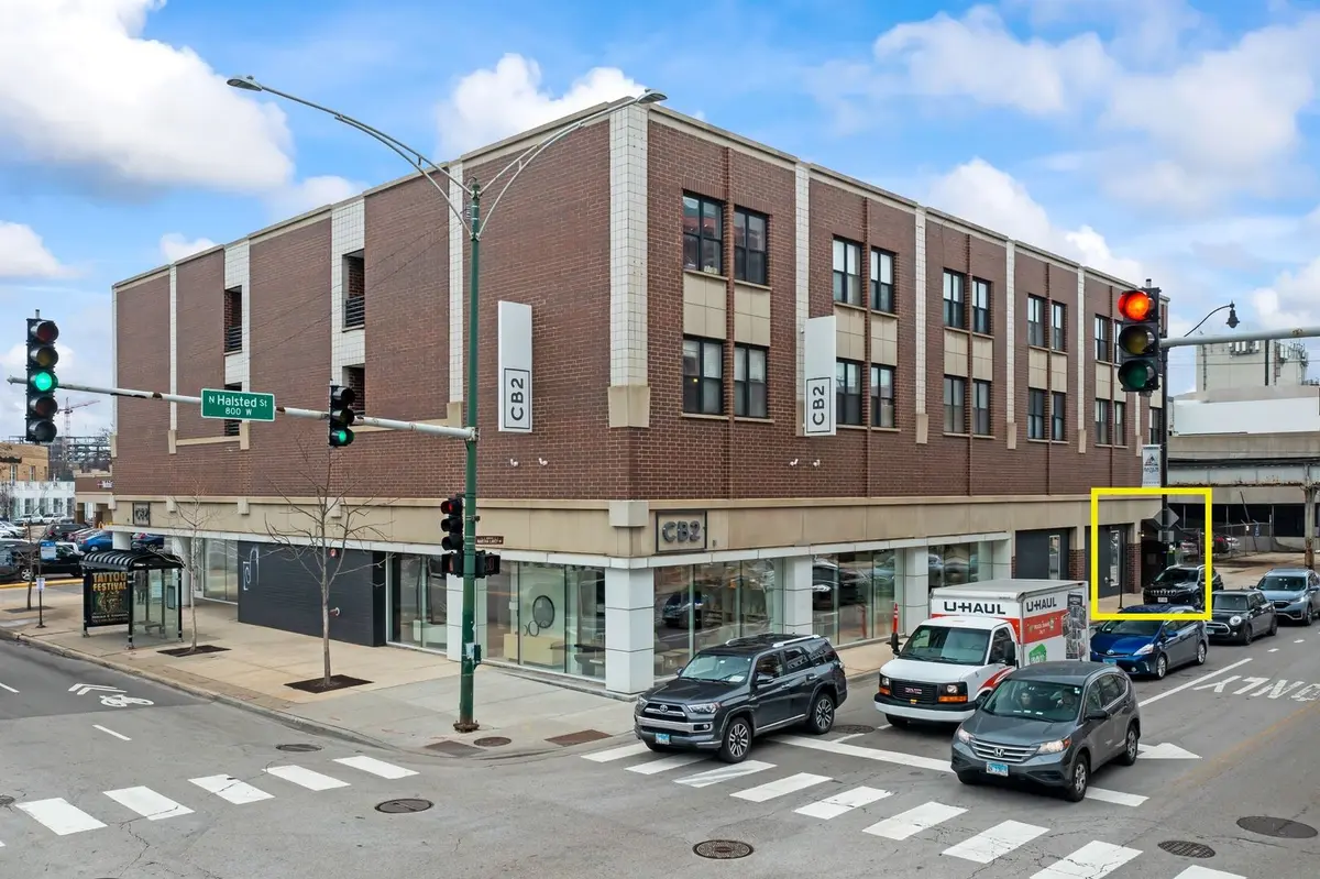 1600 N Halsted Street