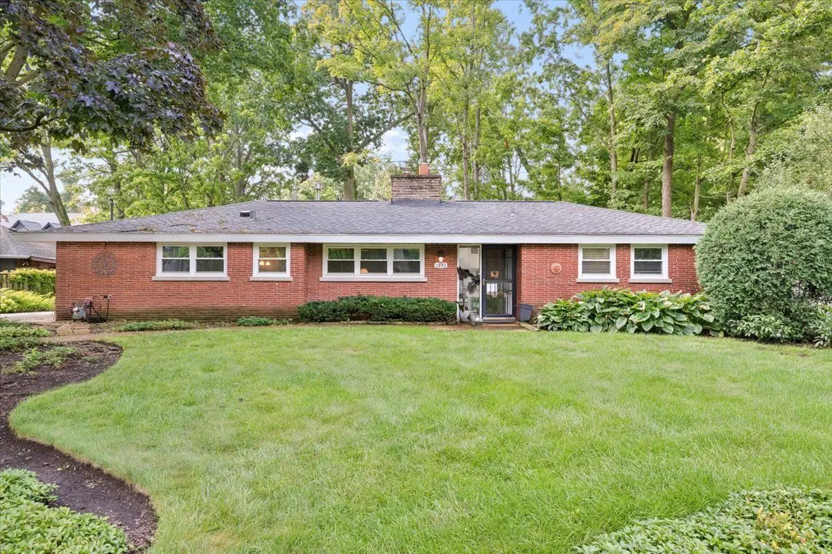 1233 Glenoak Lane