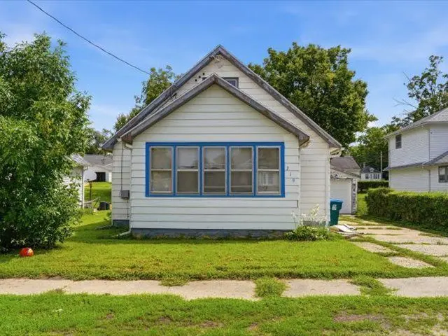 219 Ave E