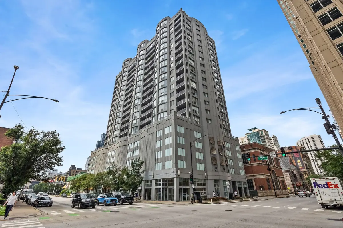 600 N Dearborn Street