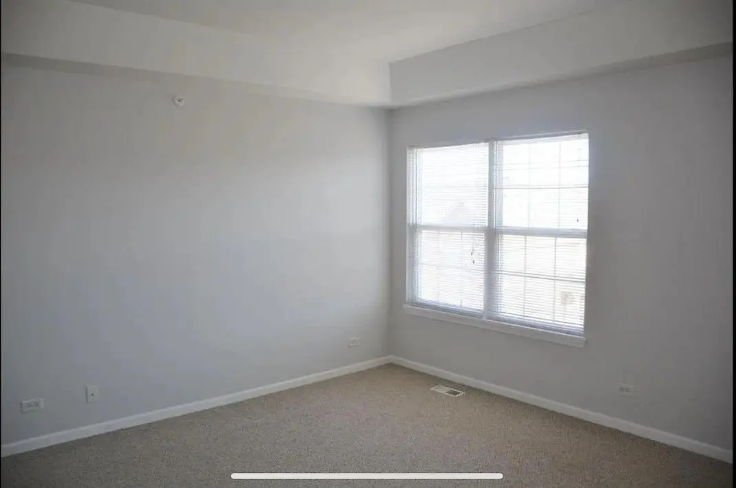 893 ENFIELD Drive