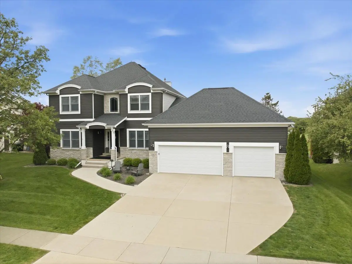41 Pebblebrook Court